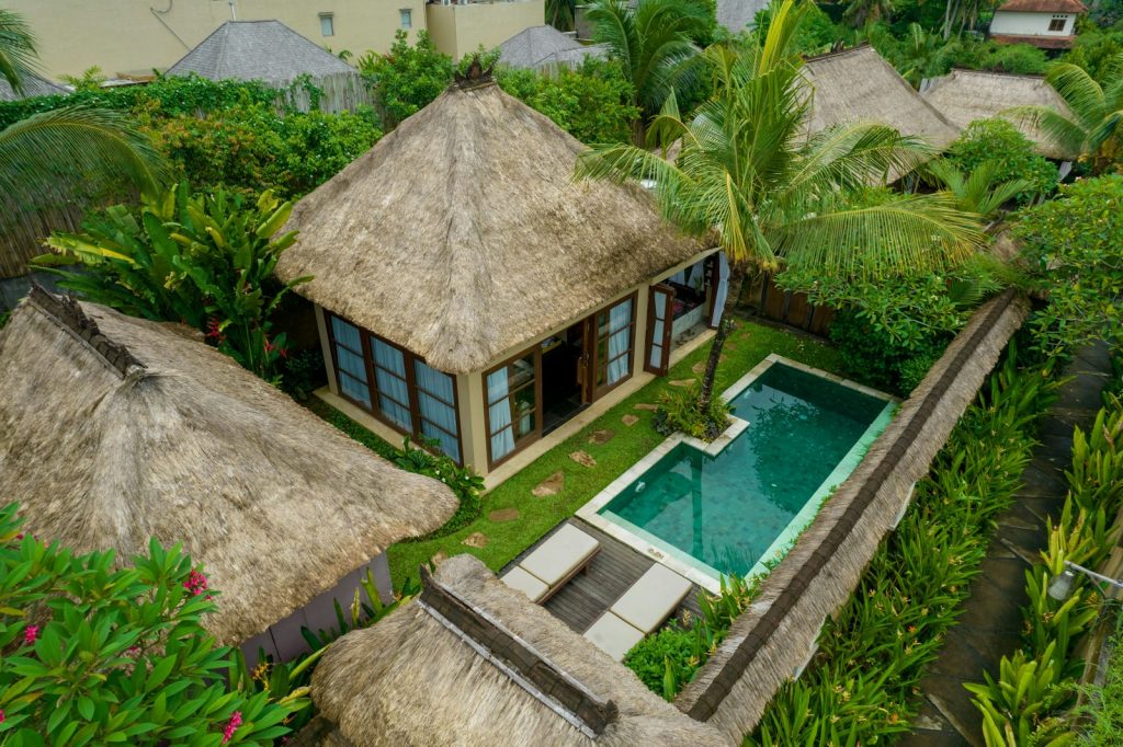 Romantic Private Dinners in Bali: Clifftop, Beach & Jungle